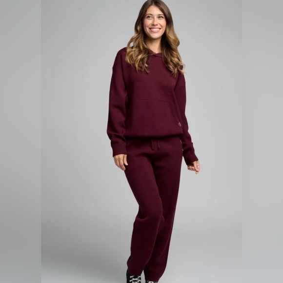 Comfrt Pants - Comfrt Sweater Knit Hoodie & Jogger in Maroon